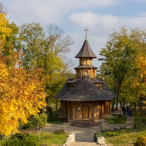 монастыри, осень