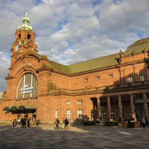 wiesbaden hbf