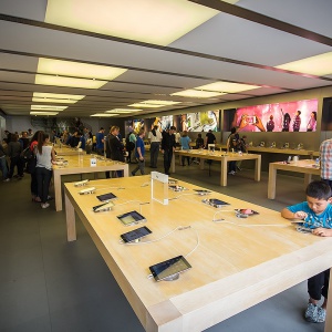 frankfurt am main, apple store